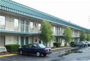 knights inn knoxville
